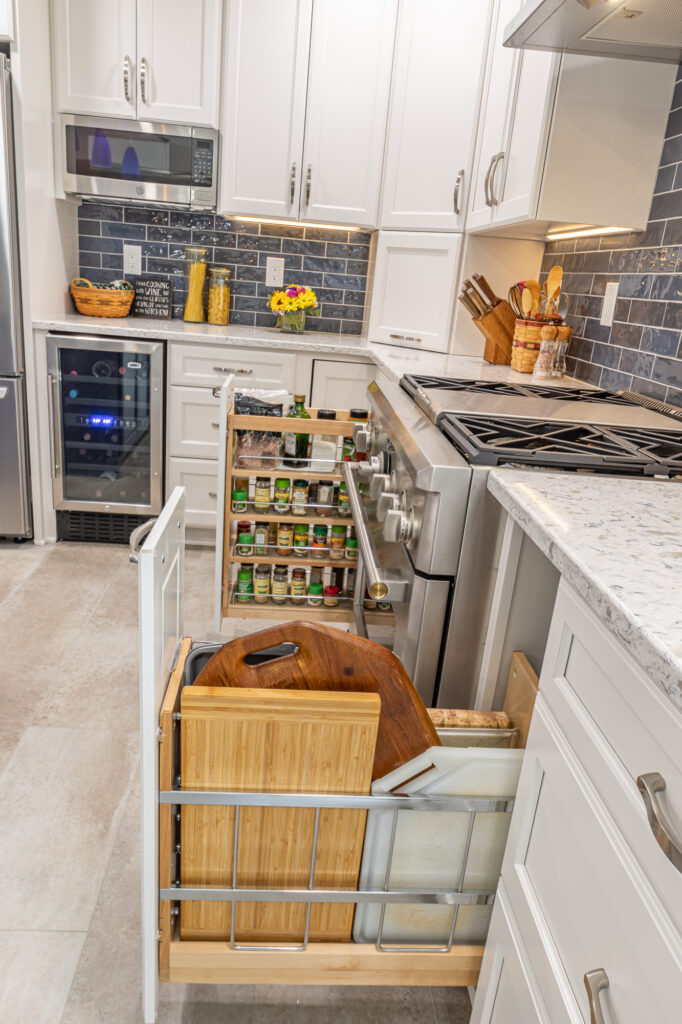 HTZ kitchen cabinets tray organizer