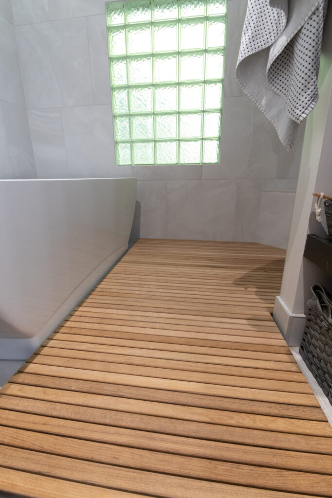 Spa-inspired Master Bathroom Remodel in Columbia Station 7 IMG 4758