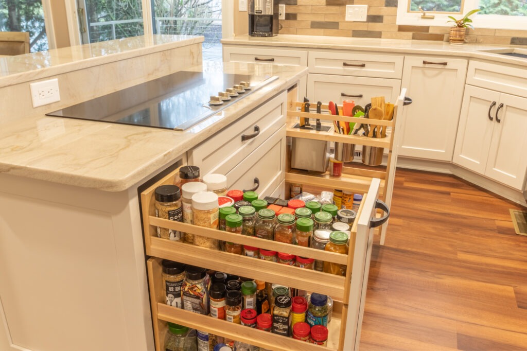 Spacious and Comfortable Kitchen with Warm Tones 6 20240126 IMG 9099 HDR