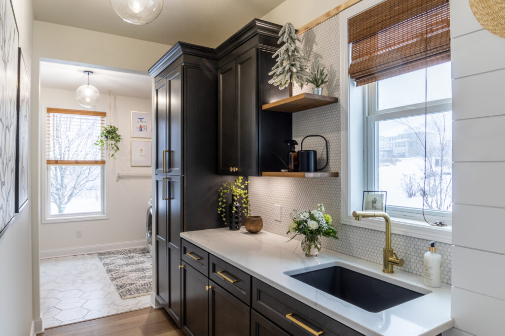 Stunning Contemporary Laundry and Mudroom Additon in Hinckley 8 IMG 3092 HDR