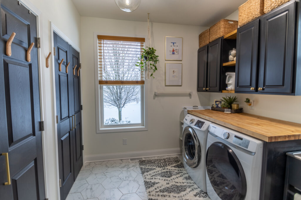Stunning Contemporary Laundry and Mudroom Additon in Hinckley 1 IMG 3098 HDR