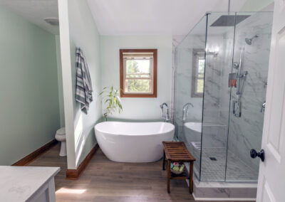 Master Bath with Large Soaker Tub & Walk-in Shower in Brunswick