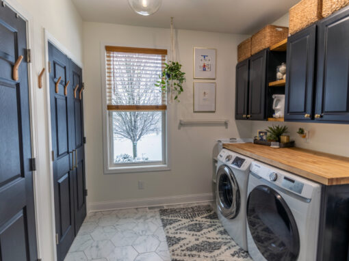 Who we are 50 Light & Bright Laundry & Mudroom in Hinckley