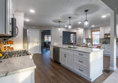 Full Open Concept Kitchen in Broadview Heights